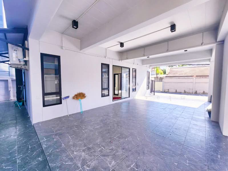 ไม่พบโครงการ, Bangkok, สุทธิสารวินิจฉัย, Samsen Nok, Huai Khwang, Bangkok, , 410 sqm, Shophouse For Rent, by ณัฐพงศ์ สุนทรอรุณ, 500441532 - DDproperty.com