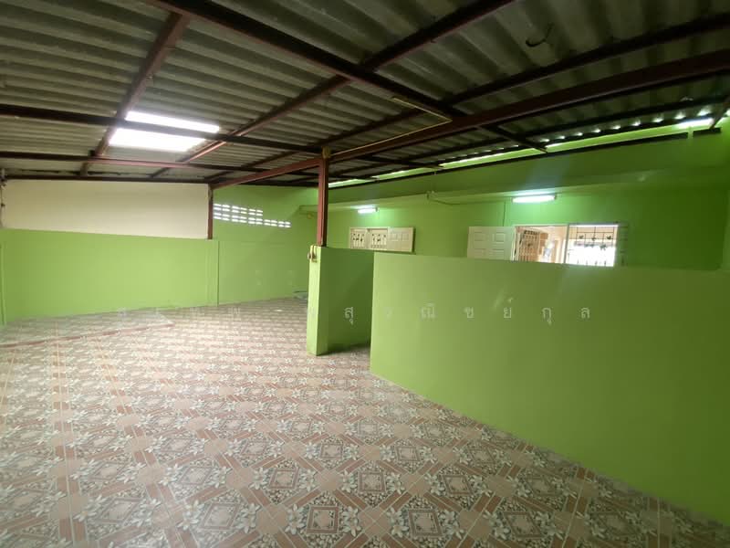 For Sale: Newly Renovated 2-Unit Shophouse Plearnjai 3 Project, Thap Ma, New Rayong Bus Terminal, Rayong, Thapma, Muang Rayong, Rayong, , 215 sqm, Shophouse For Sale, by สุเทพ พสุวณิชย์กุล, 500441552 - DDproperty.com