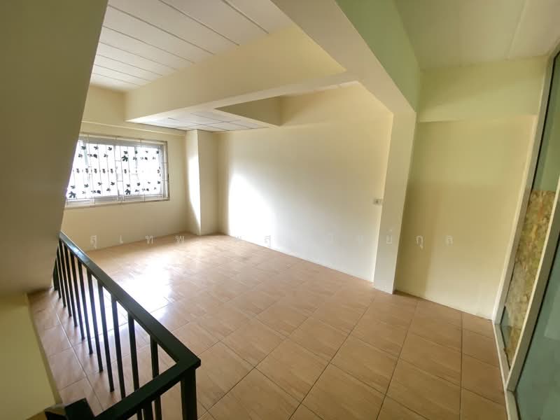 For Sale: Newly Renovated 2-Unit Shophouse Plearnjai 3 Project, Thap Ma, New Rayong Bus Terminal, Rayong, Thapma, Muang Rayong, Rayong, , 215 sqm, Shophouse For Sale, by สุเทพ พสุวณิชย์กุล, 500441552 - DDproperty.com