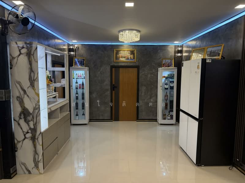 ขายบ้านเดี่ยวชั้นเดียว สไตล์โมเดิร์นลอฟท์ ตำบลบางแก้ว อำเภอเมืองฉะเชิงเทรา บ้านสวย พร้อมอยู่, Chachoengsao, Bang Kaeo, Muang Chachoengsao, Chachoengsao, 2 Bedrooms, 150 sqm, Single Detached House For Sale, by สนใจติดต่อ, 500441555 - DDproperty.com