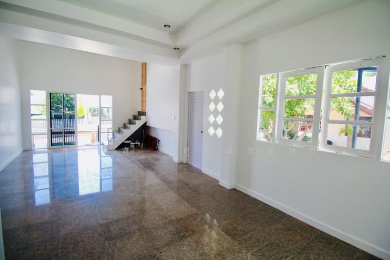 Renovated Single-Storey Detached House for Sale, 83 Sq. Wah, Near Rayong Bus Terminal 2, Rayong, Noen Phra, Muang Rayong, Rayong, 3 Bedrooms, 180 sqm, Single Detached House For Sale, by สุเทพ พสุวณิชย์กุล, 500441557 - DDproperty.com