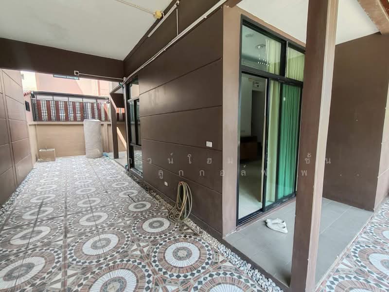 Baan Lukgolf : บ้านลูกกอล์ฟ, นนทบุรี, ซอย หมู่บ้านเมืองทองธานีโครงการลูกกอล์ฟ, บ้านใหม่, ปากเกร็ด, นนทบุรี, 170 ตร.ม., ทาวน์เฮ้าส์ ขาย, โดย คุณธงชัย, 500441564 - DDproperty.com