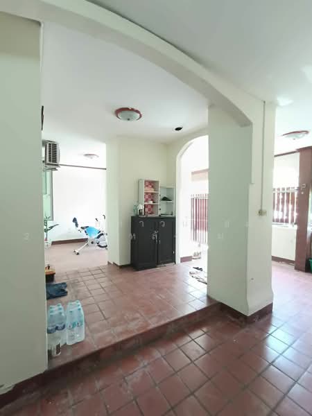 Lally Ville Srinakarin-Thepharak, Samut Prakan, Phraeksa, Muang Samut Prakarn, Samut Prakan, 4 Bedrooms, 144 sqm, Townhouse For Sale, by คุณโชค, 500441578 - DDproperty.com