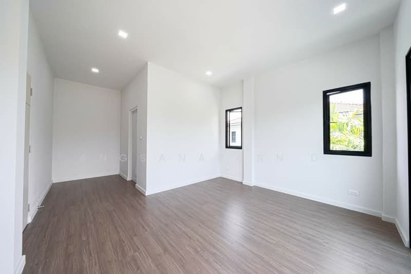 The Centro Watcharapol, Bangkok, Sukhaphiban 5 Road, O-Ngoen, Sai Mai, Bangkok, 3 Bedrooms, 217 sqm, Single Detached House For Sale, by Angsanaporn D, 500441585 - DDproperty.com