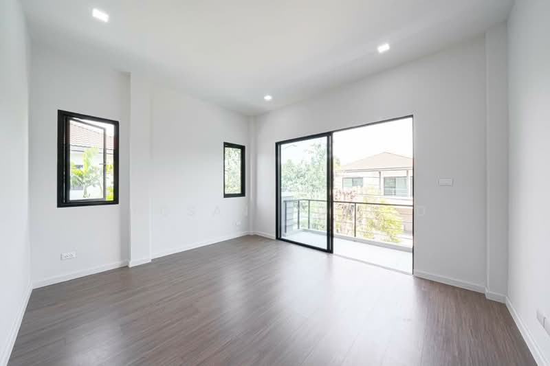 The Centro Watcharapol, Bangkok, Sukhaphiban 5 Road, O-Ngoen, Sai Mai, Bangkok, 3 Bedrooms, 217 sqm, Single Detached House For Sale, by Angsanaporn D, 500441585 - DDproperty.com