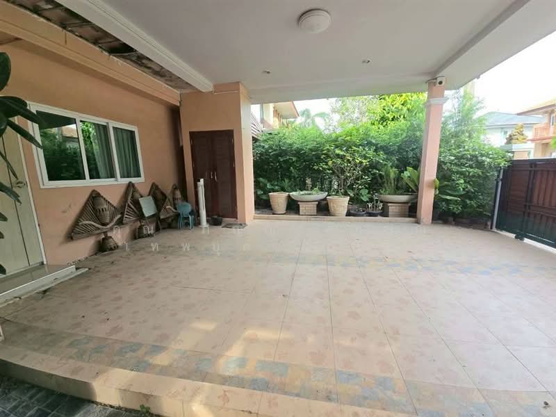 Warabodin Wongwaen-Lamlukka, Pathum Thani, Lamlukka Road, Lat Sawai, Lam Luk Ka, Pathum Thani, 5 Bedrooms, 450 sqm, Single Detached House For Sale, by คุณ ภิญญาลักษณ์ เทพบุตร (ยุ้ย), 500441589 - DDproperty.com