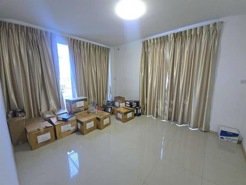 อาคารพาณิชย์ 3 ชั้น 92 ตร.ว. อาคารพาณิชย์ ตรงข้ามตลาดชัชวาล คลอง7, ปทุมธานี, ถนนเลียบคลอง7, บึงคำพร้อย, ลำลูกกา, ปทุมธานี, 700 ตร.ม., ตึกแถว-อาคารพาณิชย์ ขาย, โดย คุณ ภิญญาลักษณ์ เทพบุตร (ยุ้ย), 500441613 - DDproperty.com