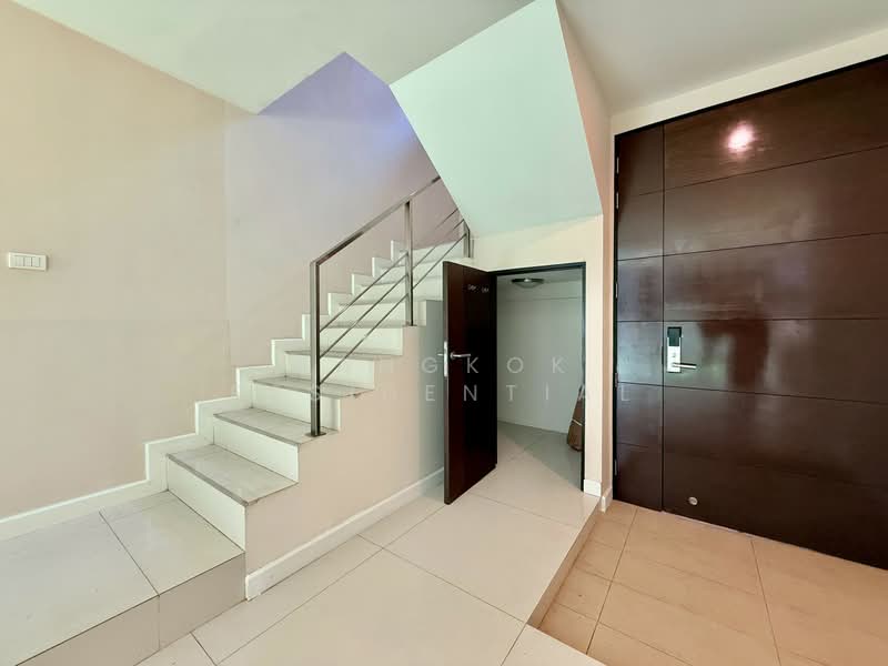 The Park Lane 22, Bangkok, 42 Soi Pridi Banomyong 45, Khlong Tan Nua, Watthana, Bangkok, 3 Bedrooms, 300 sqm, Townhouse For Rent, by Bangkok Residential, 500441615 - DDproperty.com