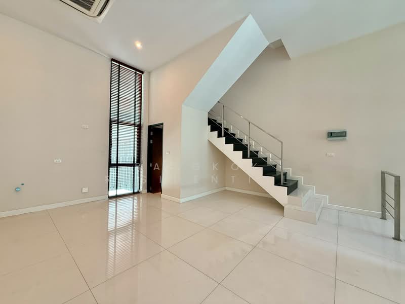 The Park Lane 22, Bangkok, 42 Soi Pridi Banomyong 45, Khlong Tan Nua, Watthana, Bangkok, 3 Bedrooms, 300 sqm, Townhouse For Rent, by Bangkok Residential, 500441615 - DDproperty.com