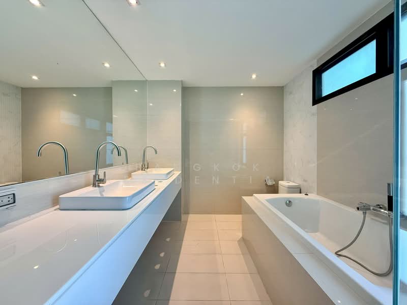 The Park Lane 22, Bangkok, 42 Soi Pridi Banomyong 45, Khlong Tan Nua, Watthana, Bangkok, 3 Bedrooms, 300 sqm, Townhouse For Rent, by Bangkok Residential, 500441615 - DDproperty.com