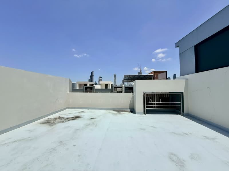 The Park Lane 22, Bangkok, 42 Soi Pridi Banomyong 45, Khlong Tan Nua, Watthana, Bangkok, 3 Bedrooms, 300 sqm, Townhouse For Rent, by Bangkok Residential, 500441615 - DDproperty.com
