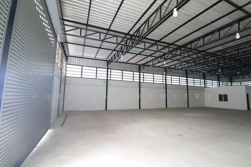Warehouse for Rent with Office | 320 SQ.M. | Sukhumvit Road 332, Pattaya–Sattahip, Chonburi | Near U, Chon Buri (Pattaya), Bang Sa-re, Sattahip, Chon Buri (Pattaya), , 320 sqm, Warehouse/Factory For Rent, by Pornpun Promlert, 500441649 - DDproperty.com