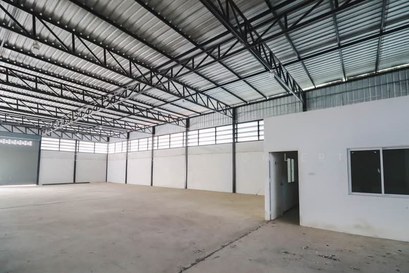 Warehouse for Rent with Office | 320 SQ.M. | Sukhumvit Road 332, Pattaya–Sattahip, Chonburi | Near U, Chon Buri (Pattaya), Bang Sa-re, Sattahip, Chon Buri (Pattaya), , 320 sqm, Warehouse/Factory For Rent, by Pornpun Promlert, 500441649 - DDproperty.com