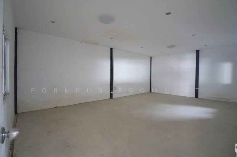 Warehouse for Rent with Office | 320 SQ.M. | Sukhumvit Road 332, Pattaya–Sattahip, Chonburi | Near U, Chon Buri (Pattaya), Bang Sa-re, Sattahip, Chon Buri (Pattaya), , 320 sqm, Warehouse/Factory For Rent, by Pornpun Promlert, 500441649 - DDproperty.com