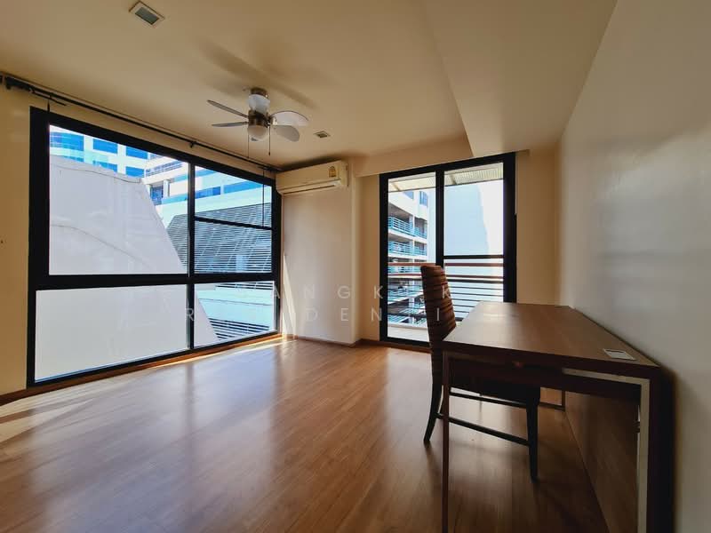 Mela Grande, Bangkok, Soi Sukhumvit 25, Khlongtoei Nua, Watthana, Bangkok, 3 Bedrooms, 180 sqm, Apartment For Rent, by Bangkok Residential, 500441677 - DDproperty.com
