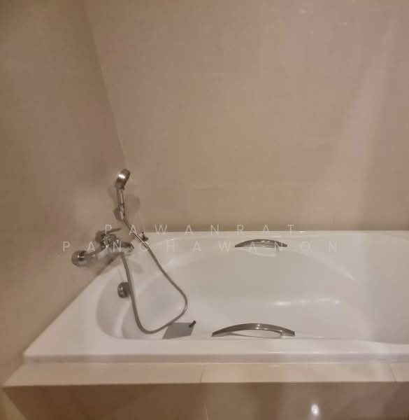 39 by Sansiri, Bangkok, 11 Sukhumvit Road, Khlong Tan Nua, Watthana, Bangkok, 1 Bedroom, 54 sqm, Condo For Rent, by Pawanrat Panchawanon, 500441699 - DDproperty.com