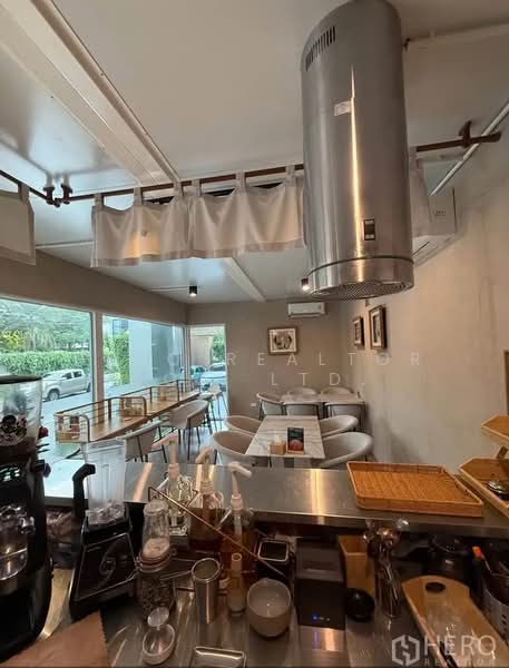 For rent Retail Space 150 sq.m. BTS Asok Watthana, Bangkok HRE01124, Bangkok, สุขุมวิท, Khlong Tan Nua, Watthana, Bangkok, , 150 sqm, Retail Space For Rent, by Hero Realtor Co., Ltd., 500441713 - DDproperty.com