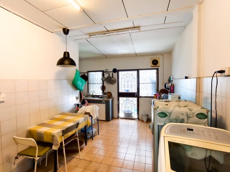 Moobaan Sena Villa 84, Bangkok, Khlong Chan, Bang Kapi, Bangkok, 2 Bedrooms, 115 sqm, Townhouse For Sale, by HOMEPLUS REALTY - คุณจ๋า, 500441717 - DDproperty.com
