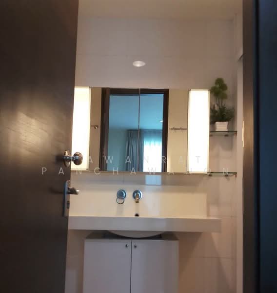 Rhythm Ratchada, Bangkok, 558 Ratchadaphisek Road, Samsen Nok, Huai Khwang, Bangkok, 1 Bedroom, 47 sqm, Condo For Rent, by Pawanrat Panchawanon, 500441722 - DDproperty.com