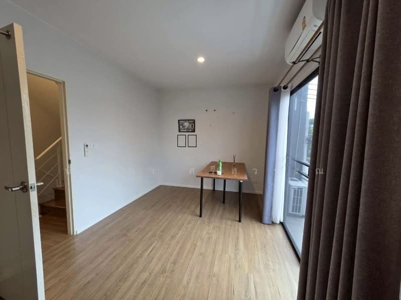 Baan Klang Muang Ratchaphruek-Rama 5, Nonthaburi, Soi Bang Phai 21, Nakhon In Road, Bang Phai, Muang Nonthaburi, Nonthaburi, 4 Bedrooms, 141 sqm, Townhouse For Sale, by นันธิกา ศรีสุวรรณ, 500441772 - DDproperty.com