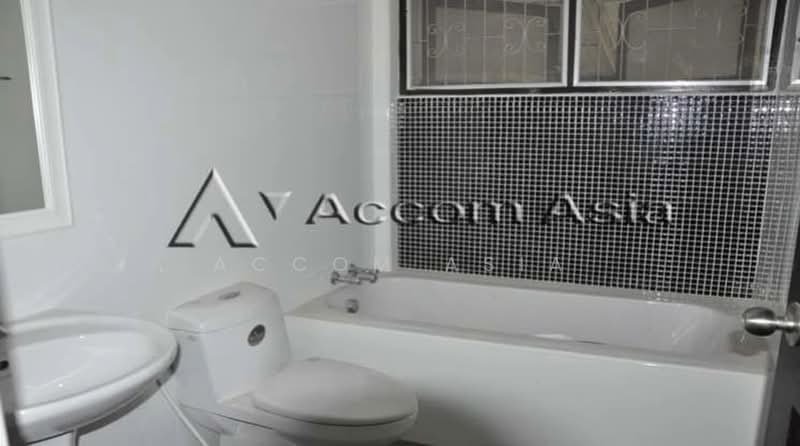 Home Office, Private Swimming Pool 3 Bedrooms House for Rent in Sukhumvit, Bangkok near BTS Thong Lo, Bangkok, Khlong Tan Nua, Watthana, Bangkok, 3 Bedrooms, 250 sqm, Single Detached House For Rent, by Accom Asia, 500441816 - DDproperty.com