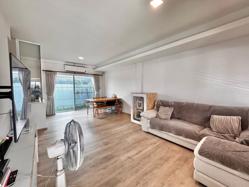 Indy 2 Bangna-Ramkhamhaeng 2, Bangkok, Soi Ramkhamhaeng 2, Dok Mai, Prawet, Bangkok, 3 Bedrooms, 121 sqm, Townhouse For Sale, by Wallaya (Jang) Boonmee, 500441832 - DDproperty.com