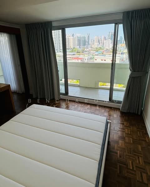 Baan Sukhumvit, Bangkok, Soi Napasap 5, Khong Tan, Khlong Toei, Bangkok, 1 Bedroom, 60 sqm, Condo For Rent, by Bencharong (Yok) Treerat-a-na-wat, 500441837 - DDproperty.com