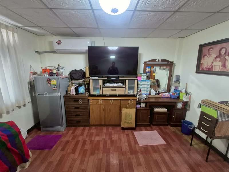 Sikharrin Village Ramkhamhaeng, Bangkok, Hua Mak, Bang Kapi, Bangkok, 5 Bedrooms, 200 sqm, Townhouse For Sale, by HOME Real Estate Service, 500441853 - DDproperty.com