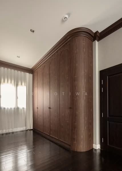 Grand Bangkok Boulevard Krungthepkritha, Bangkok, Srinakarin-Romklao Road, Khlong Sam Prawet, Lat Krabang, Bangkok, 3 Bedrooms, 441 sqm, Single Detached House For Sale, by Rungtiwa, 500441866 - DDproperty.com