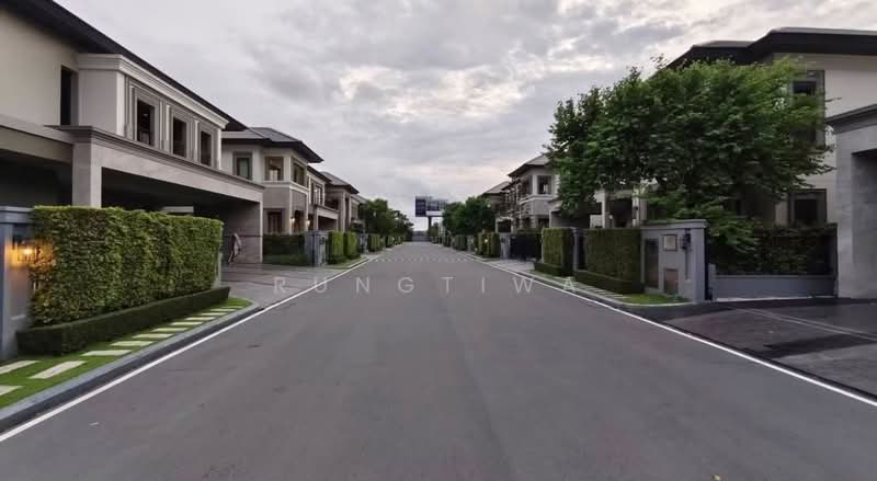 Grand Bangkok Boulevard Krungthepkritha, Bangkok, Srinakarin-Romklao Road, Khlong Sam Prawet, Lat Krabang, Bangkok, 3 Bedrooms, 441 sqm, Single Detached House For Sale, by Rungtiwa, 500441866 - DDproperty.com