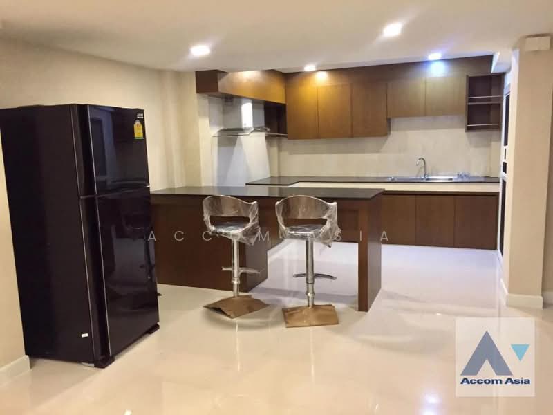 Pet friendly 3 Bedrooms Townhouse for Rent in Sukhumvit, Bangkok near BTS Ekkamai, Bangkok, Khlong Tan Nua, Watthana, Bangkok, 3 Bedrooms, 350 sqm, Single Detached House For Rent, by Accom Asia, 500441961 - DDproperty.com