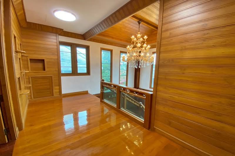 ซอยวัฒนานิเวศน์ 5, Bangkok, ถนนสุทธิสารวินิจฉัย, Samsen Nok, Huai Khwang, Bangkok, 3 Bedrooms, 300 sqm, Single Detached House For Sale, by คุณเก้า, 500441977 - DDproperty.com