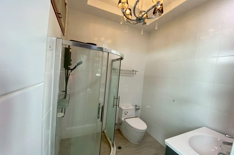 ซอยวัฒนานิเวศน์ 5, Bangkok, ถนนสุทธิสารวินิจฉัย, Samsen Nok, Huai Khwang, Bangkok, 3 Bedrooms, 300 sqm, Single Detached House For Sale, by คุณเก้า, 500441977 - DDproperty.com
