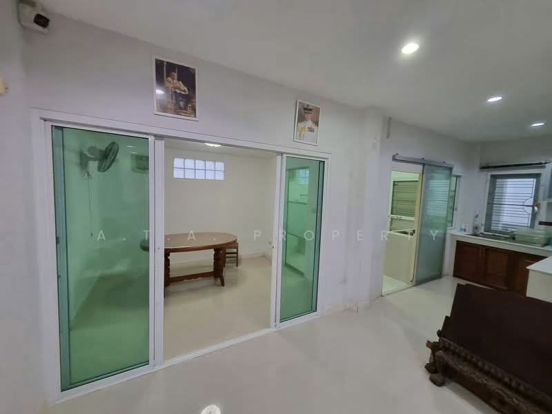 Crystal Plus ศรีราชา, Chon Buri (Pattaya), หนองยายบู่, Surasak, Si Racha, Chon Buri (Pattaya), 4 Bedrooms, 200 sqm, Single Detached House For Sale, by A.T.A. Property, 500442005 - DDproperty.com