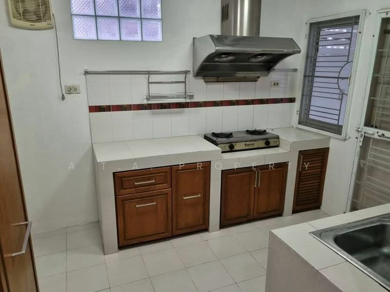 Crystal Plus ศรีราชา, Chon Buri (Pattaya), หนองยายบู่, Surasak, Si Racha, Chon Buri (Pattaya), 4 Bedrooms, 200 sqm, Single Detached House For Sale, by A.T.A. Property, 500442005 - DDproperty.com