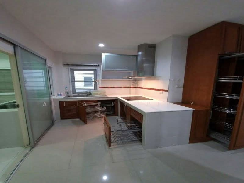 Crystal Plus ศรีราชา, Chon Buri (Pattaya), หนองยายบู่, Surasak, Si Racha, Chon Buri (Pattaya), 4 Bedrooms, 200 sqm, Single Detached House For Sale, by A.T.A. Property, 500442005 - DDproperty.com