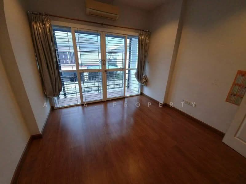 Crystal Plus ศรีราชา, Chon Buri (Pattaya), หนองยายบู่, Surasak, Si Racha, Chon Buri (Pattaya), 4 Bedrooms, 200 sqm, Single Detached House For Sale, by A.T.A. Property, 500442005 - DDproperty.com