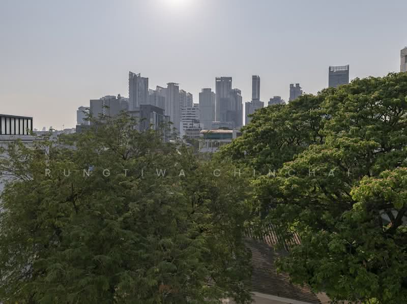 Via 34, Bangkok, 15 Soi Sukhumvit 34, Khong Tan, Khlong Toei, Bangkok, 3 Bedrooms, 146 sqm, Condo For Rent, by Rungtiwa Chinchai, 500442041 - DDproperty.com