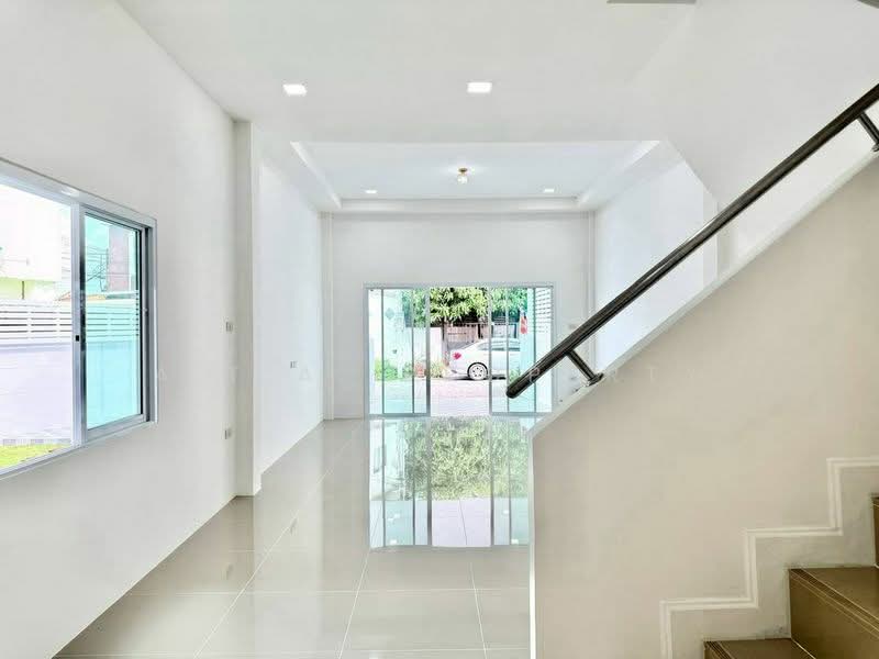 บูรพาแลนด์ หนองค้อ ศรีราชา, Chon Buri (Pattaya), Nong - Kham, Si Racha, Chon Buri (Pattaya), 2 Bedrooms, 150 sqm, Semi-Detached House (Twin House) For Sale, by A.T.A. Property, 500442053 - DDproperty.com