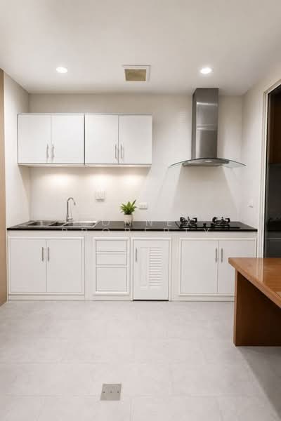Baan Klang Muang The Royal Monaco Srinakarin-Pattanakarn, Bangkok, Rama 9 Road, Soi 43, Suan Luang, Bangkok, 4 Bedrooms, 110 sqm, Townhouse For Sale, by Connex Property, 500442100 - DDproperty.com