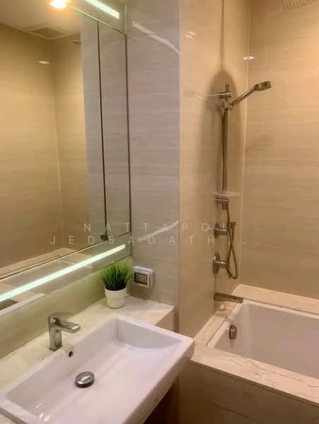Noble BE33, Bangkok, 19 Soi Sukhumvit 33, Khlong Tan Nua, Watthana, Bangkok, 1 Bedroom, 35 sqm, Condo For Rent, by Nattapol Jedsadathitikul, 500442105 - DDproperty.com