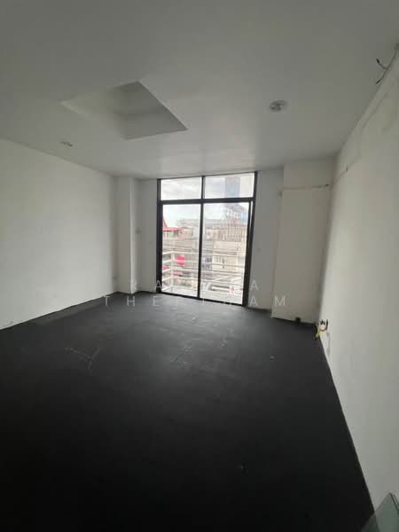 3-BR Townhouse, Bangkok, Suan Luang, Bangkok, 3 Bedrooms, 450 sqm, Townhouse For Rent, by Ramita Theptham, 500442127 - DDproperty.com