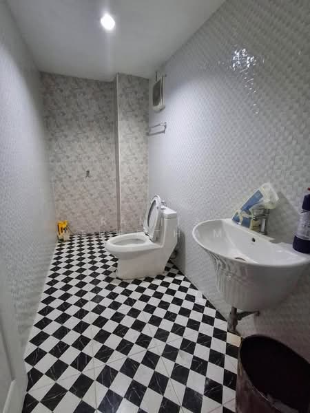 ทาวน์เฮ้าส์ 3-ห้องนอน, กรุงเทพ, สวนหลวง, กรุงเทพ, 450 ตร.ม., ทาวน์เฮ้าส์ ให้เช่า, โดย Ramita Theptham, 500442127 - DDproperty.com