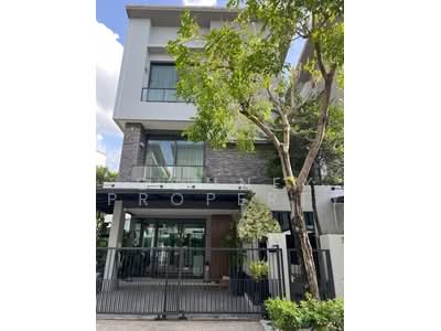 ขาย - Baan Klang Muang Classe Ekkamai-Ramintra : บ้านกลางเมือง คลาสเซ่ เอกมัย-รามอินทรา, กรุงเทพ