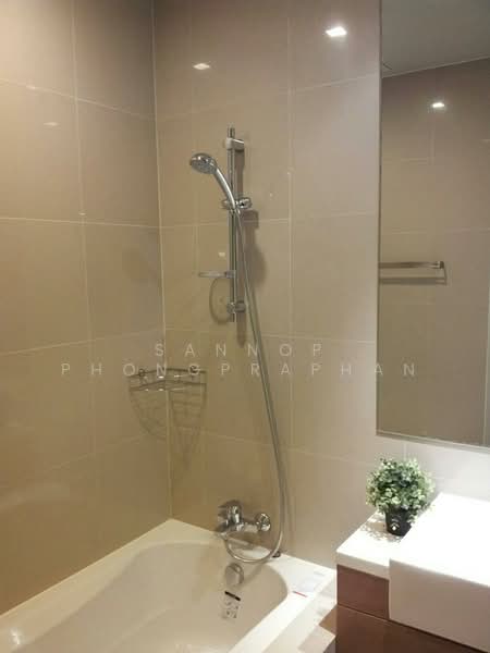 Noble Refine, Bangkok, Soi Sukhumvit 26, Sukhumvit Road, Khong Tan, Khlong Toei, Bangkok, 2 Bedrooms, 70 sqm, Condo For Rent, by Sannop Phongpraphan, 500442142 - DDproperty.com