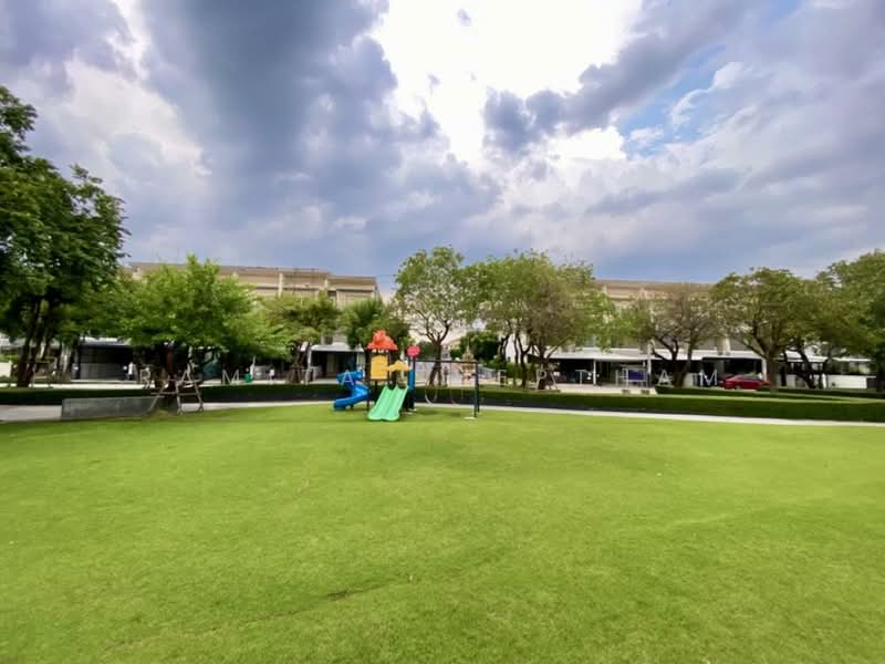 Town Avenue Rama 9, Bangkok, Soi Krungthep Kreetha 7, Hua Mak, Bang Kapi, Bangkok, 3 Bedrooms, 200 sqm, Townhouse For Rent, by Ramita Theptham, 500442186 - DDproperty.com
