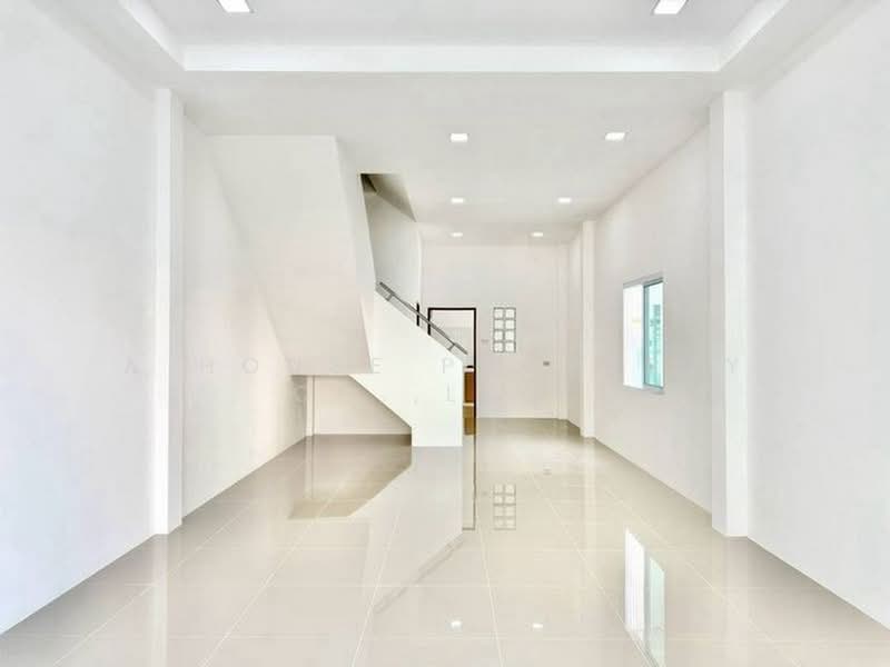 Corner townhome at Burapaland, Nong Kho, Sriracha, Chon Buri (Pattaya), Nong - Kham, Si Racha, Chon Buri (Pattaya), 2 Bedrooms, 208 sqm, Townhouse For Sale, by A House Property Co.,Ltd., 500442243 - DDproperty.com