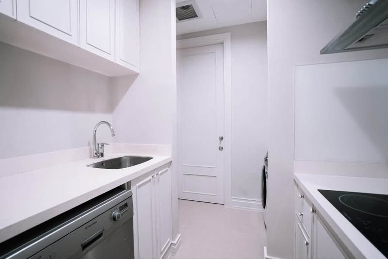 Oriental Residence, Bangkok, 110 Witthayu Road, Lumphini, Pathum Wan, Bangkok, 3 Bedrooms, 200 sqm, Apartment For Rent, by Jurarat Srichat, 500442441 - DDproperty.com