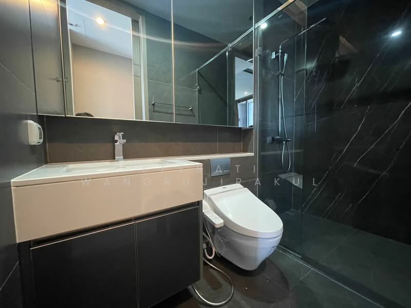 The Esse at Singha Complex, Bangkok, 1788 New Petchaburi Rd, Khlongtoei Nua, Watthana, Bangkok, 1 Bedroom, 35 sqm, Condo For Rent, by Keerati Wangrujirakul, 500442475 - DDproperty.com