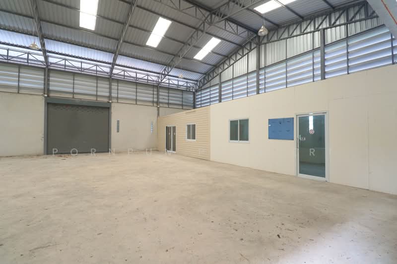 Warehouse for Rent with Office |Sukhumvit Road 332, Pattaya–Sattahip, Chonburi | Near U, Chon Buri (Pattaya), Bang Sa-re, Sattahip, Chon Buri (Pattaya), , 400 sqm, Warehouse/Factory For Rent, by Pornpun Promlert, 500442485 - DDproperty.com